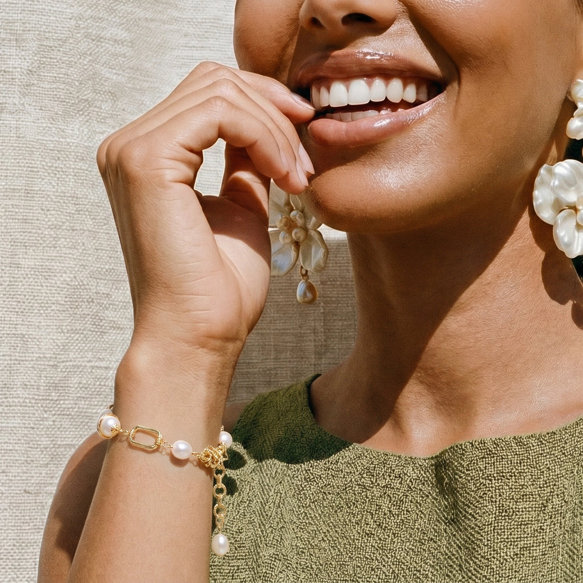 PULSERA GOLDEN PEARL CHAIN - BAÑO EN ORO 14K Y PERLAS CULTIVADAS